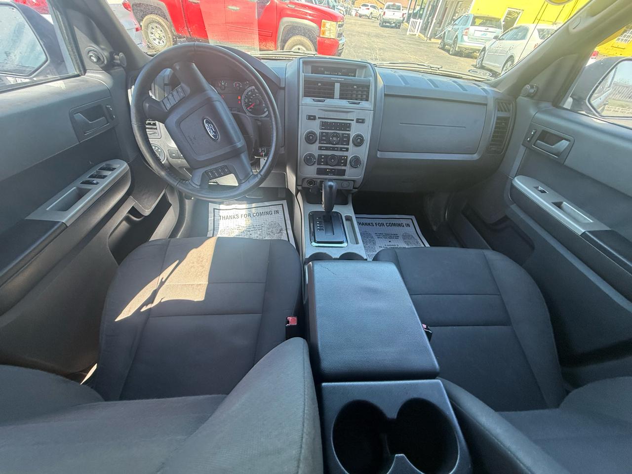 Ford Escape 4WD 4dr XLT 2011