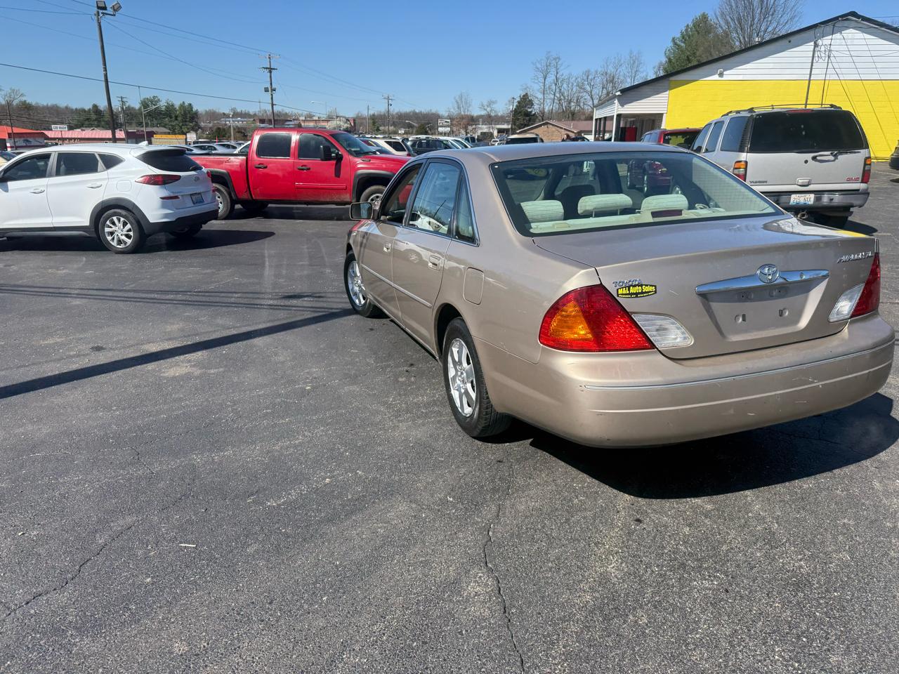 Toyota Avalon 4dr Sdn XL w/Bucket Seats (Natl) 2002