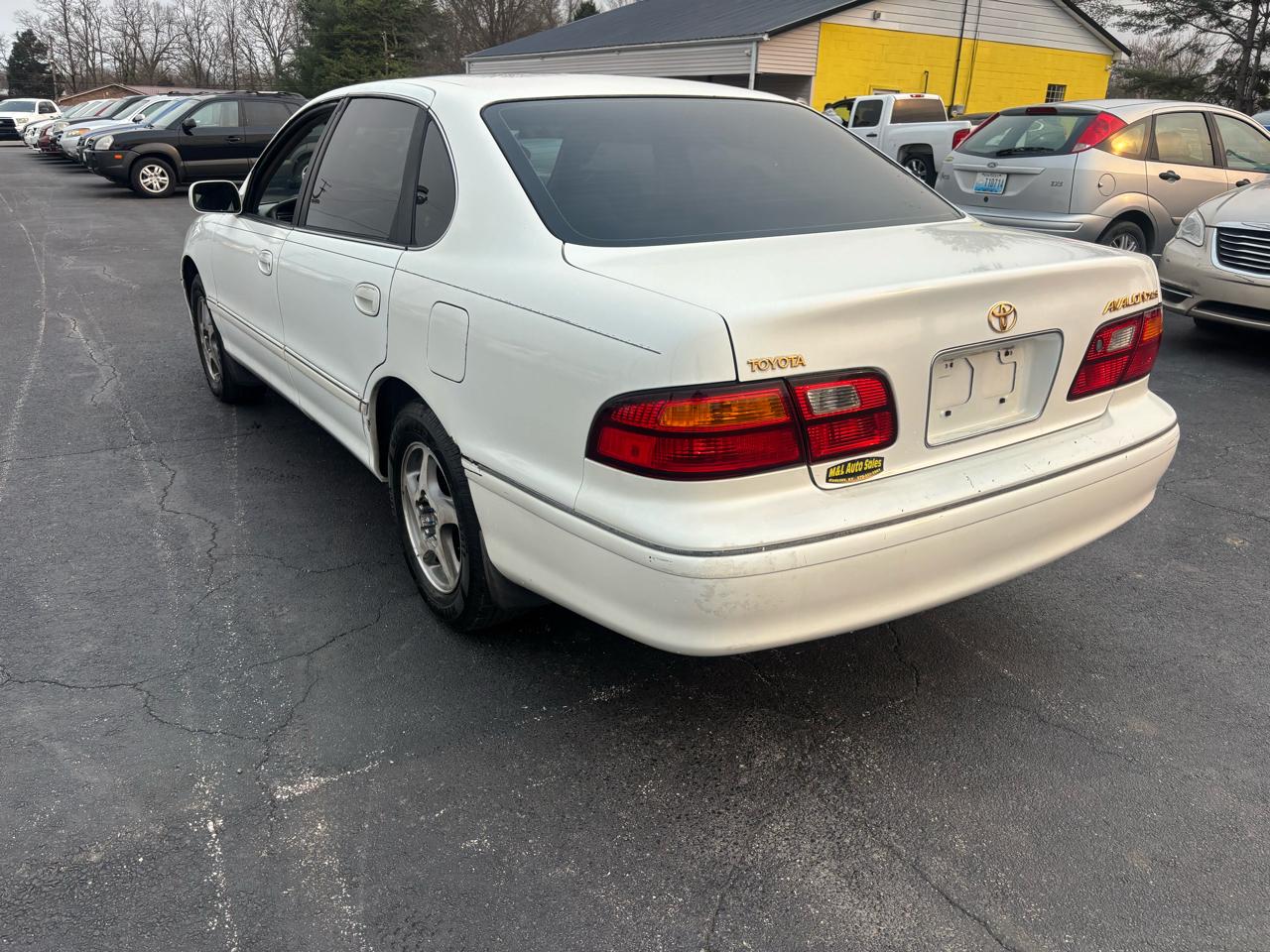 Toyota Avalon 4dr Sdn XL w/Bucket Seats 1999