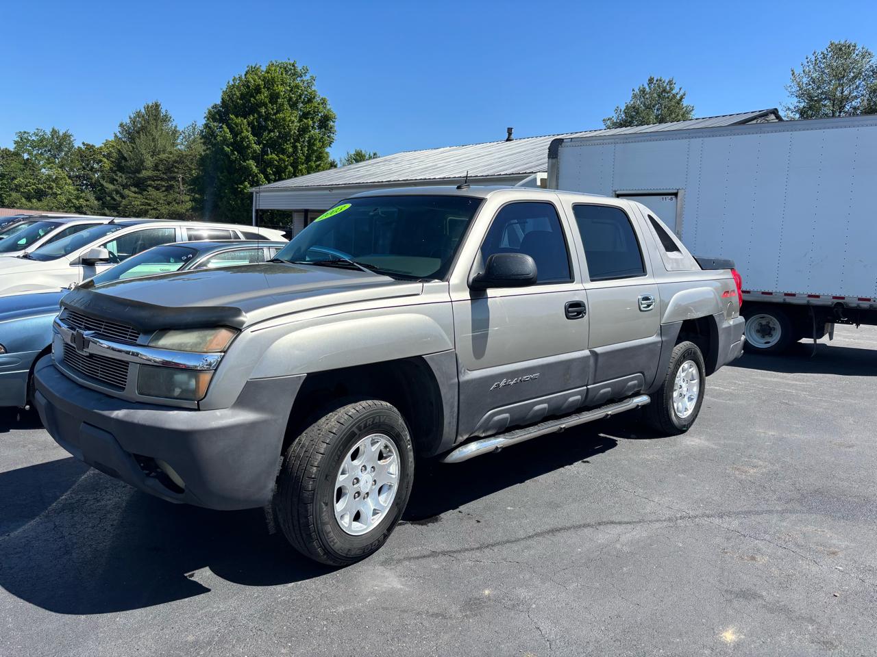 Chevrolet Avalanche 1500 5dr Crew Cab 130" WB 4WD 2003
