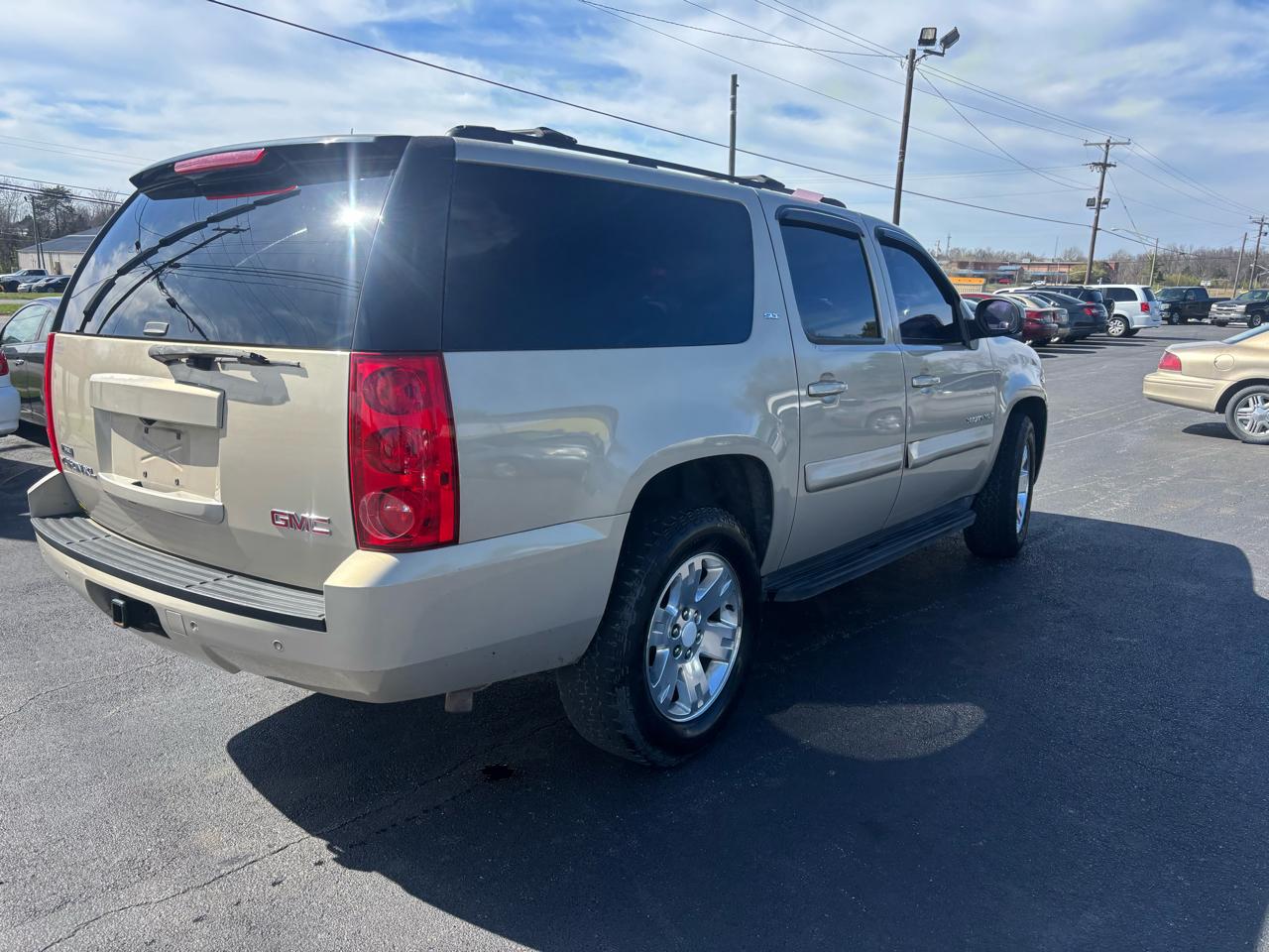 GMC Yukon XL 4WD 4dr 1500 SLT w/4SB 2009