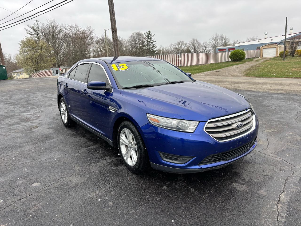 Ford Taurus 4dr Sdn SEL FWD 2013