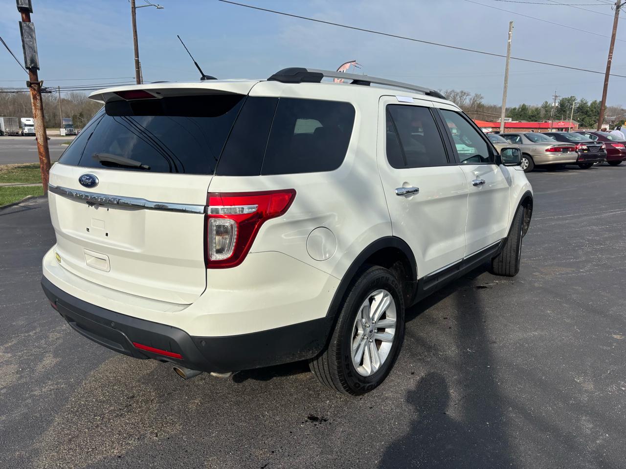 Ford Explorer 4WD 4dr XLT 2012