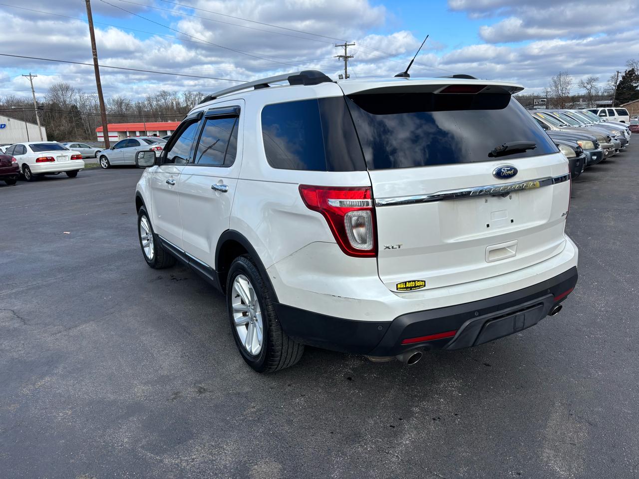 Ford Explorer 4WD 4dr XLT 2012