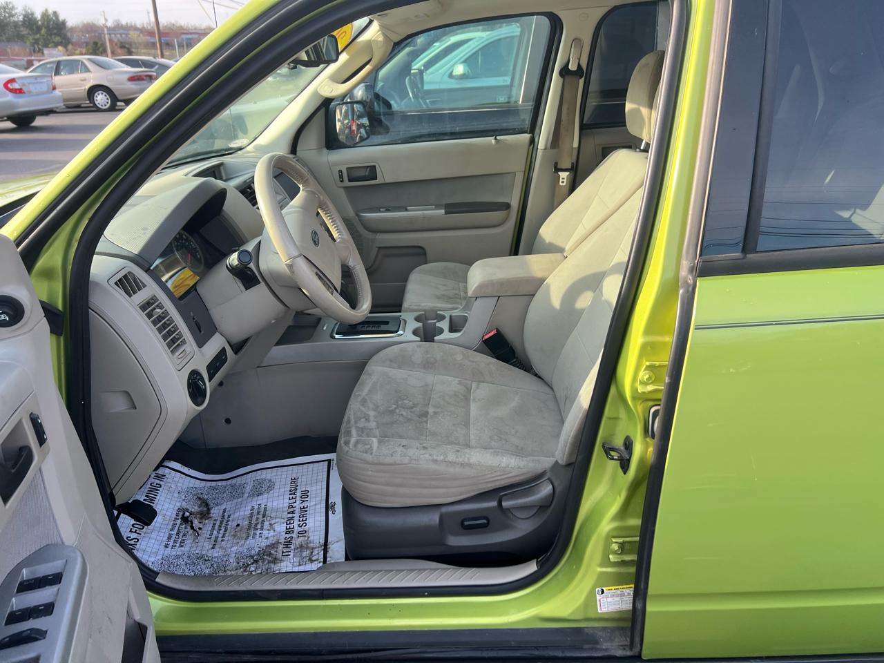 Ford Escape 4WD 4dr XLT 2012