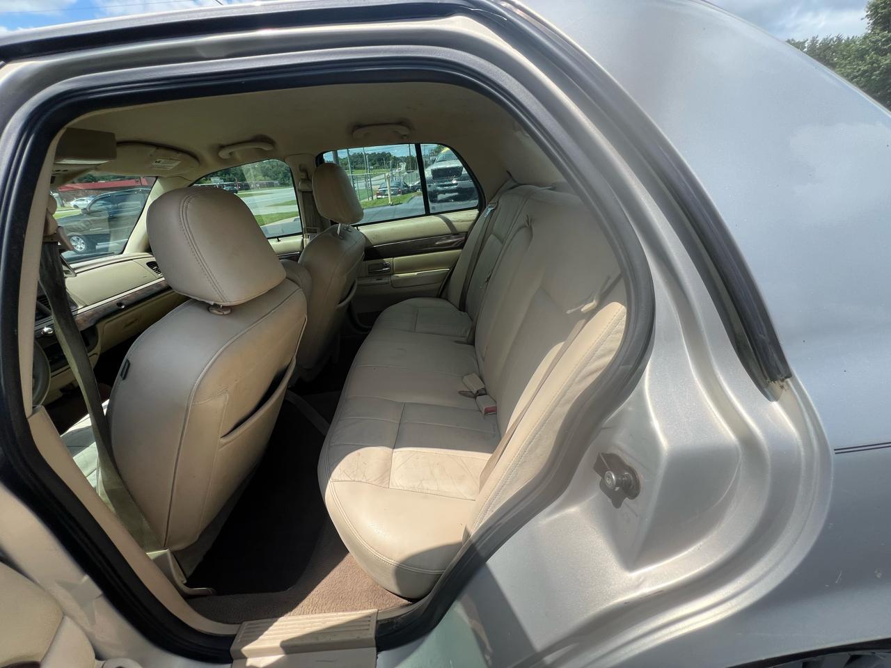 Mercury Grand Marquis 4dr Sdn LS 2008