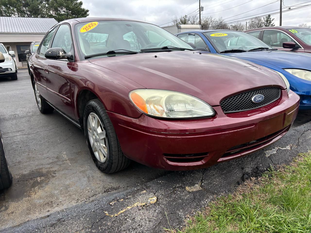 Ford Taurus 4dr Sdn SE 2005