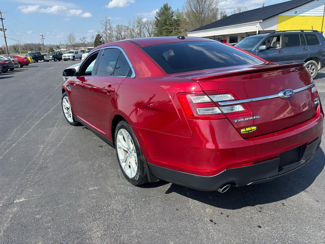 Ford Taurus 4dr Sdn SEL AWD 2013