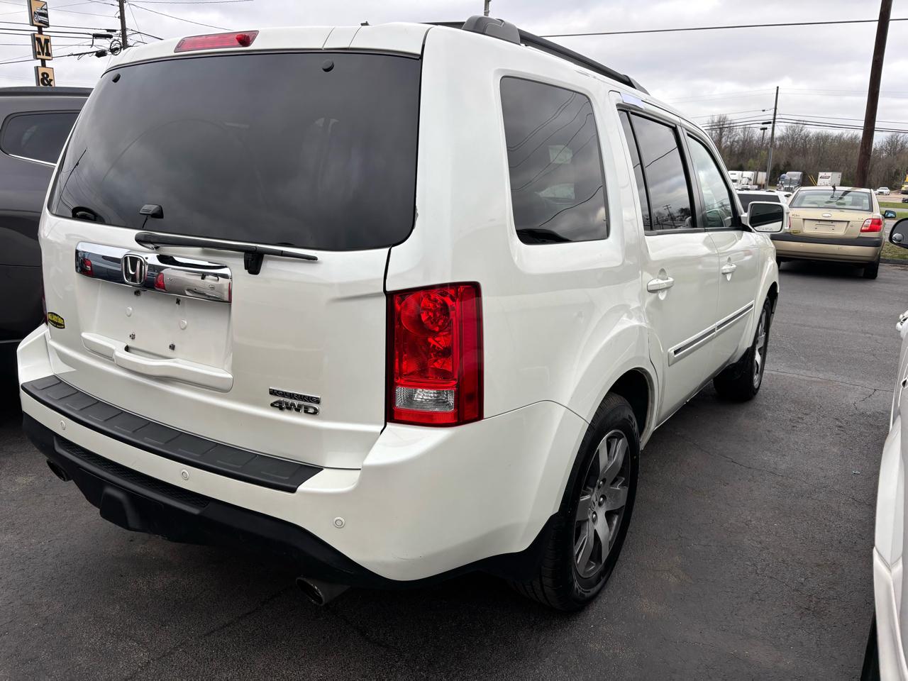 Honda Pilot 4WD 4dr Touring w/RES & Navi 2013