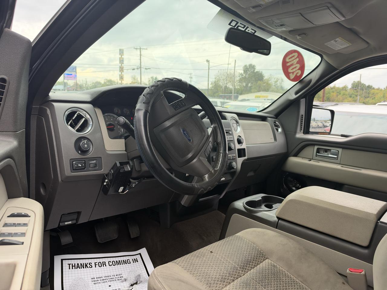 Ford F-150 4WD SuperCrew 145" XL 2010