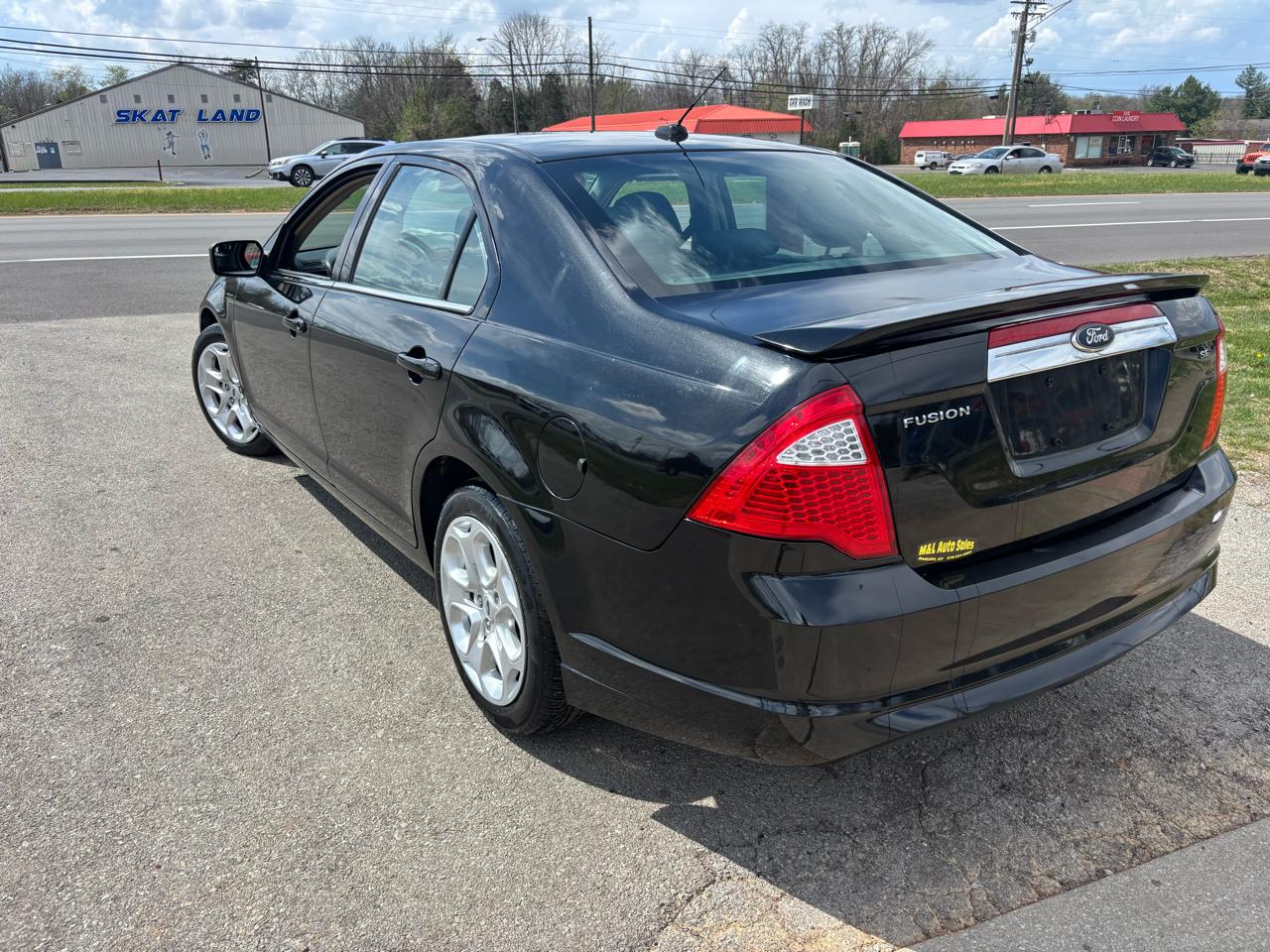 Ford Fusion 4dr Sdn SE FWD 2011