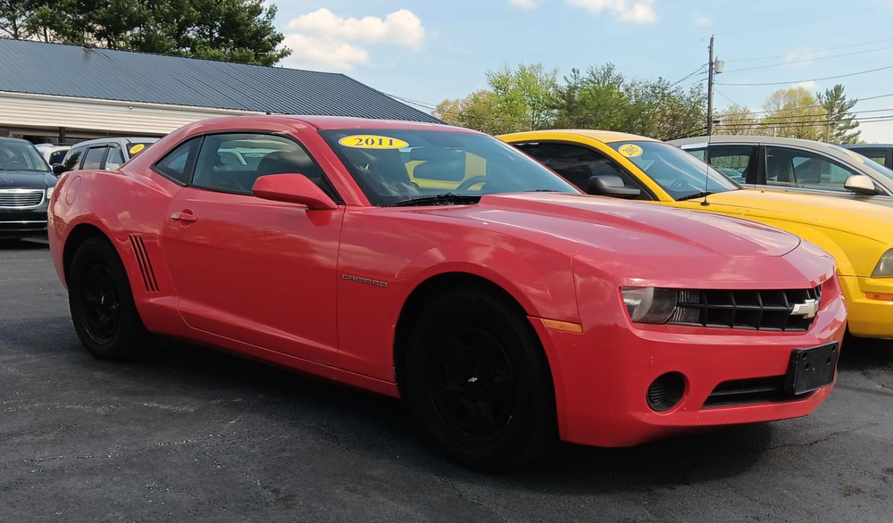 2011 Chevrolet Camaro 2dr Cpe 2LS