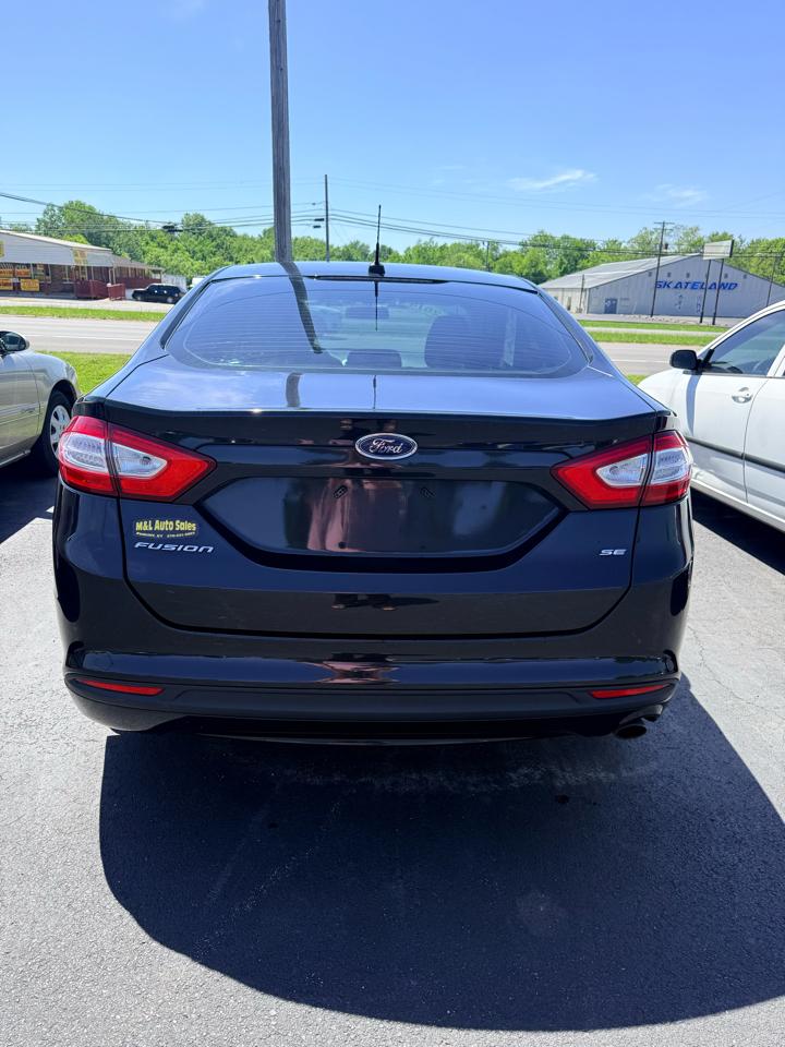 Ford Fusion 4dr Sdn SE FWD 2014