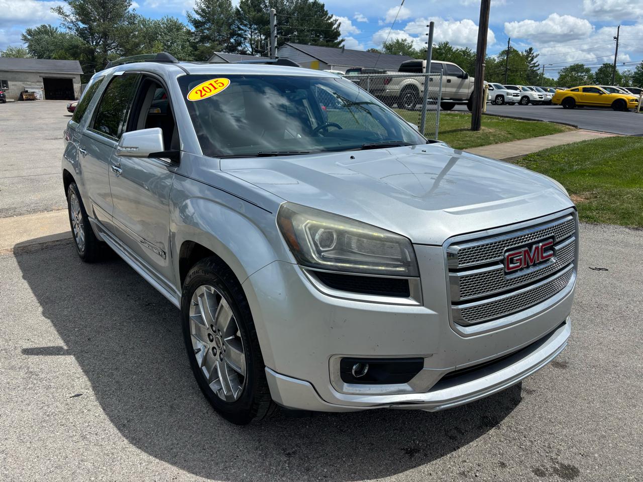 GMC Acadia FWD 4dr Denali 2015