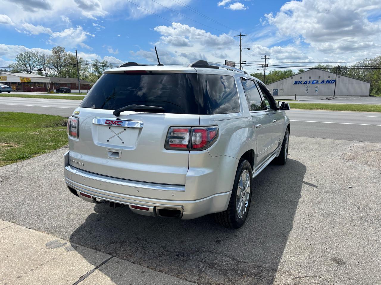 GMC Acadia FWD 4dr Denali 2015