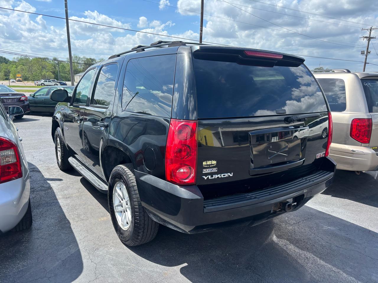 GMC Yukon 4WD 4dr 1500 SLE 2007