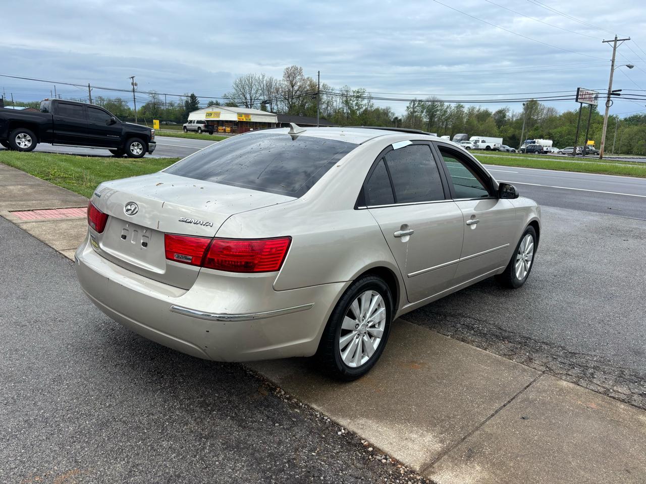 Hyundai Sonata 4dr Sdn I4 Auto Limited 2009