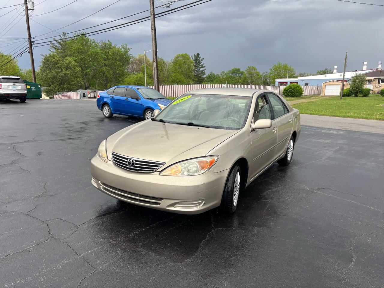 Toyota Camry 4dr Sdn LE Manual (Natl) 2004