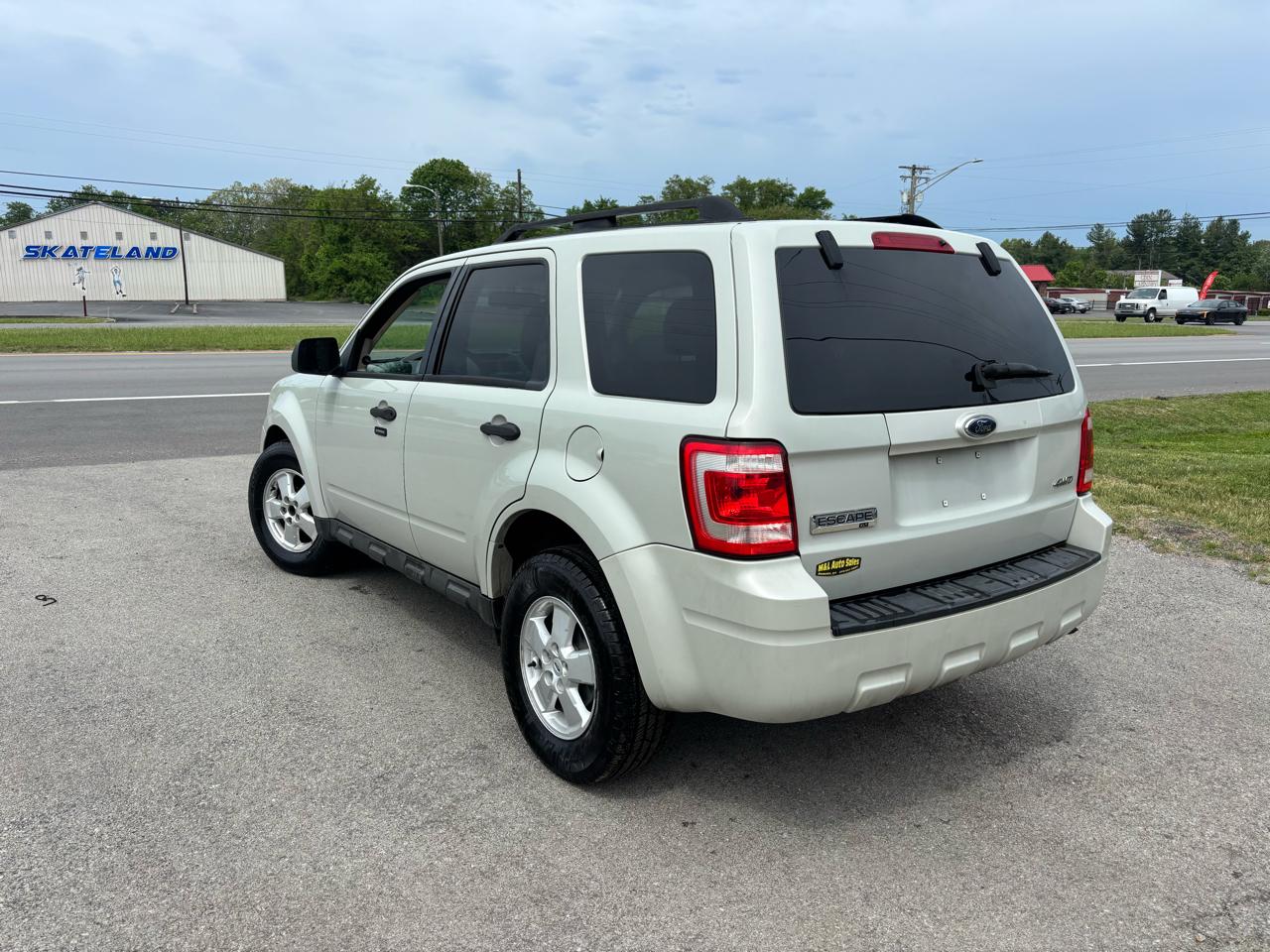 Ford Escape 4WD 4dr V6 Auto XLT 2009