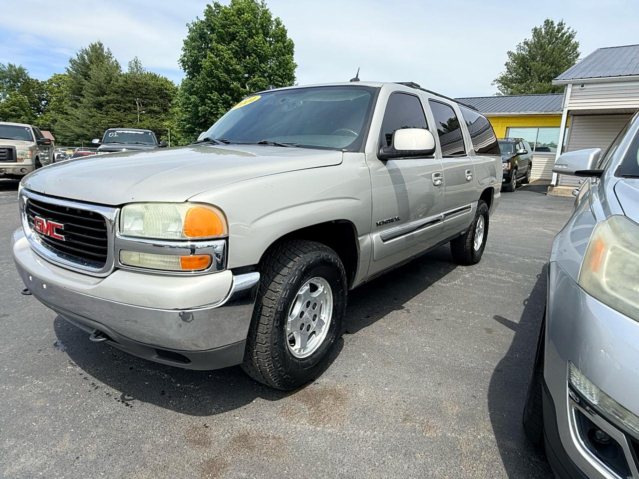 GMC Yukon XL 4dr 1500 4WD SLT 2004