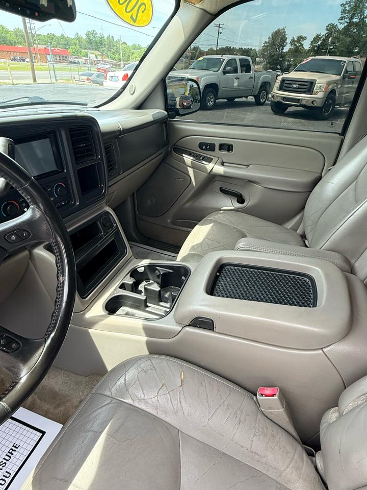 GMC Yukon XL 4dr 1500 4WD SLT 2004