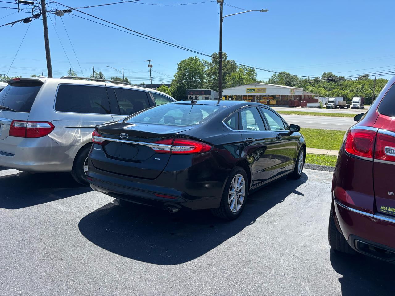 Ford Fusion SE FWD 2017