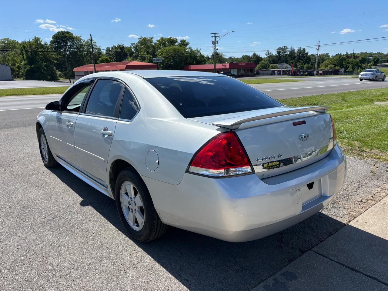 Chevrolet Impala 4dr Sdn LT 2010