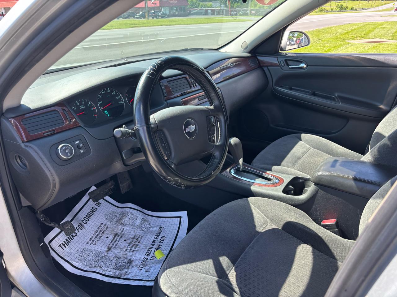 Chevrolet Impala 4dr Sdn LT 2010
