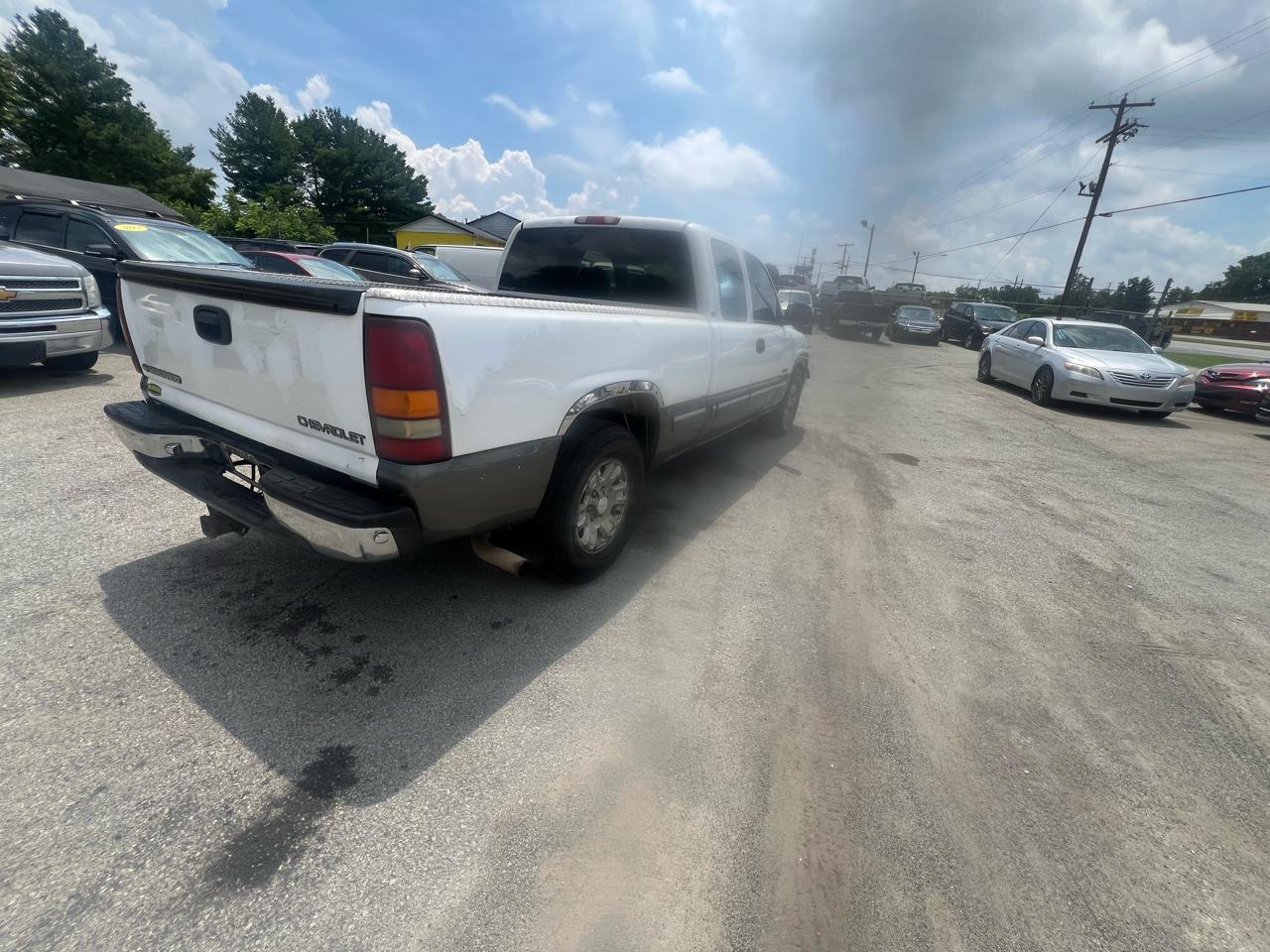 Chevrolet Silverado 1500 3dr Ext Cab 143.5" WB LS 2000