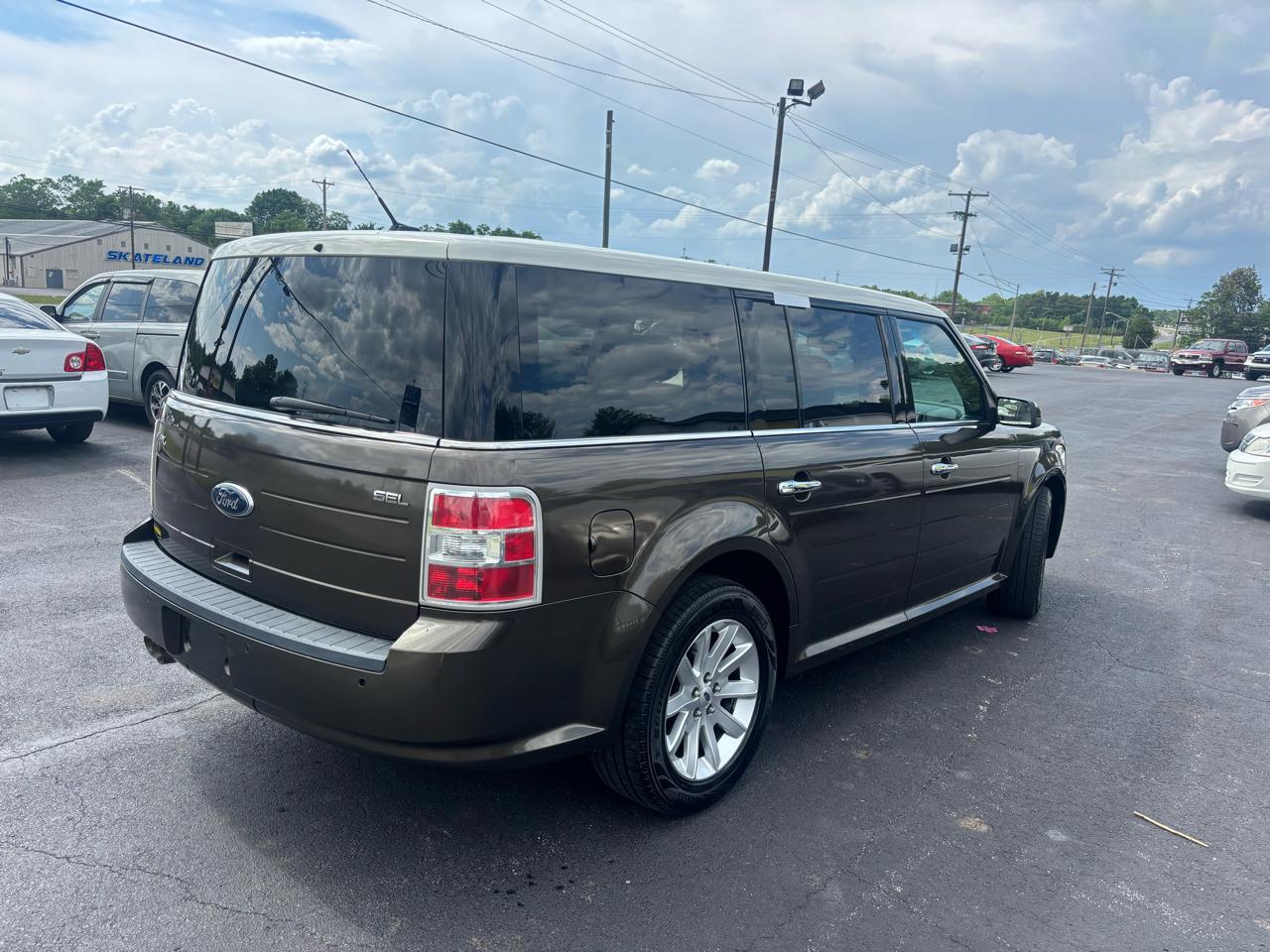 Ford Flex 4dr SEL FWD 2011