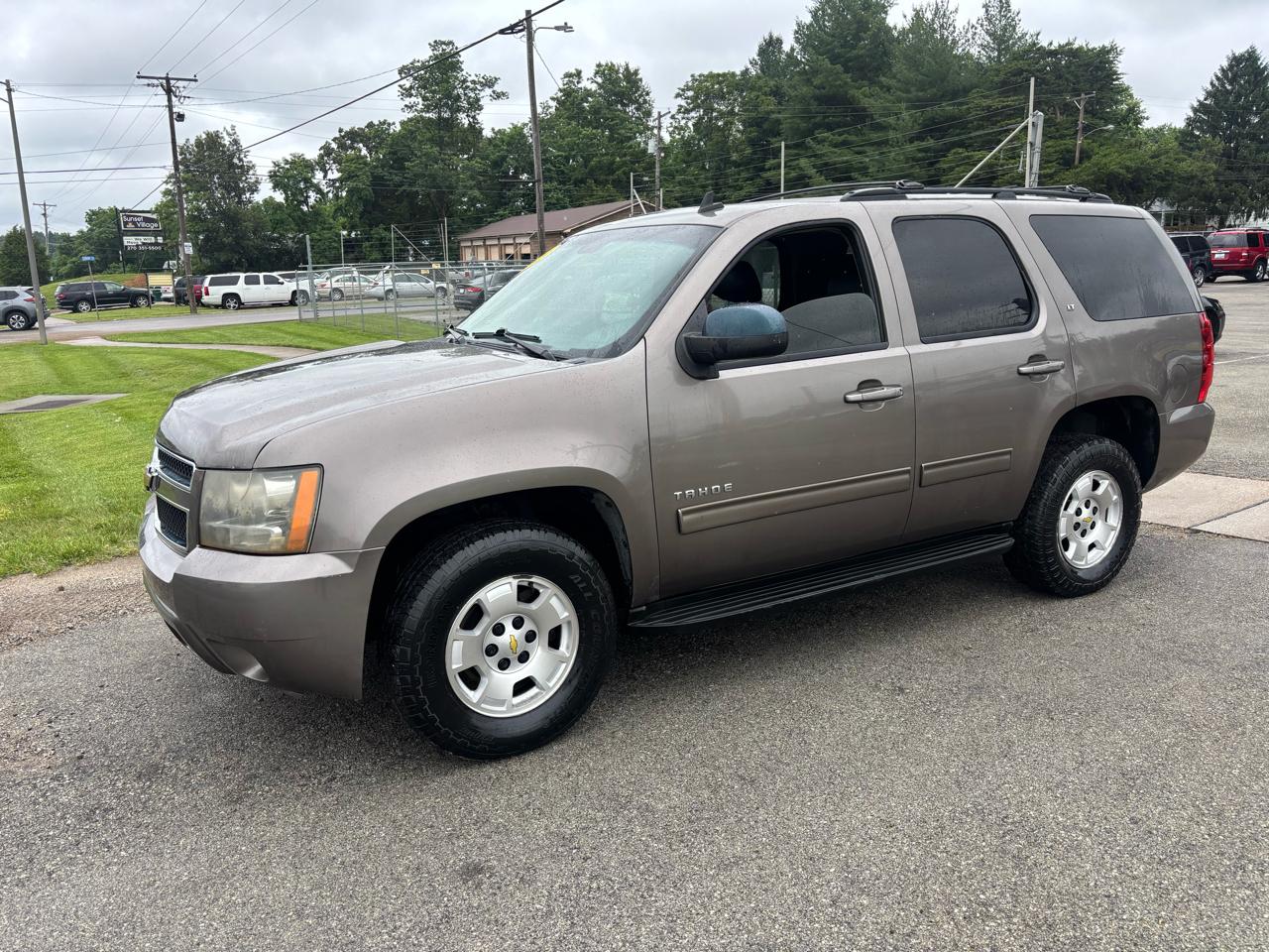 Chevrolet Tahoe 2WD 4dr 1500 LT 2011