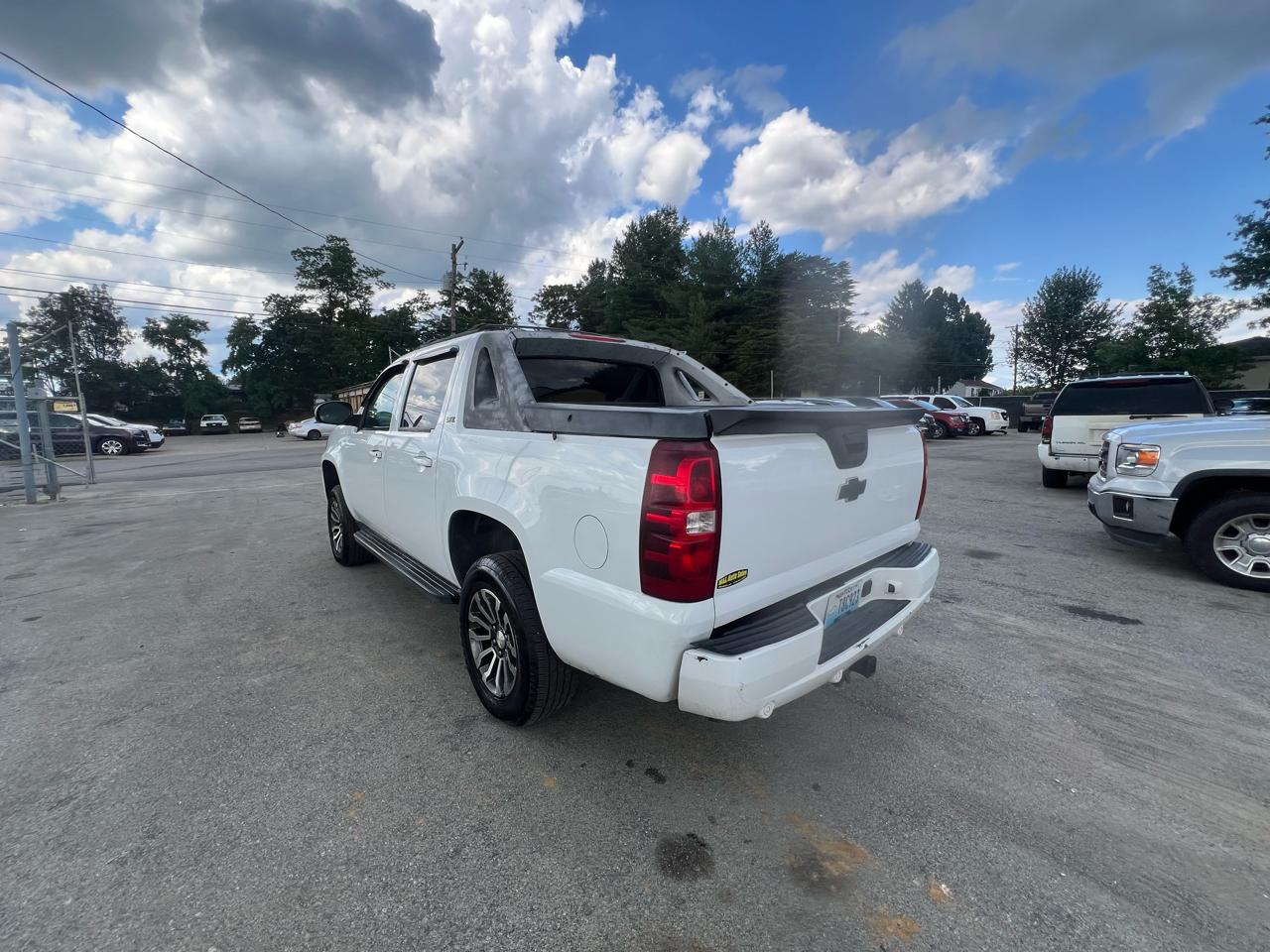 Chevrolet Avalanche 4WD Crew Cab 130" LT w/2LT 2007