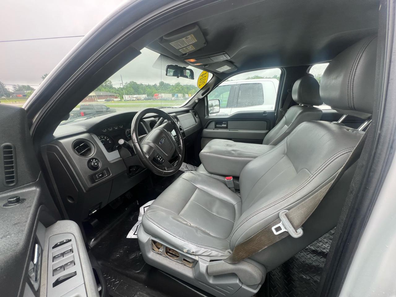 Ford F-150 4WD SuperCrew 145" XL 2014