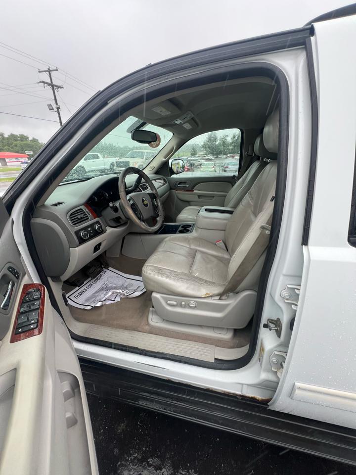 Chevrolet Tahoe 4WD 4dr 1500 LT 2010