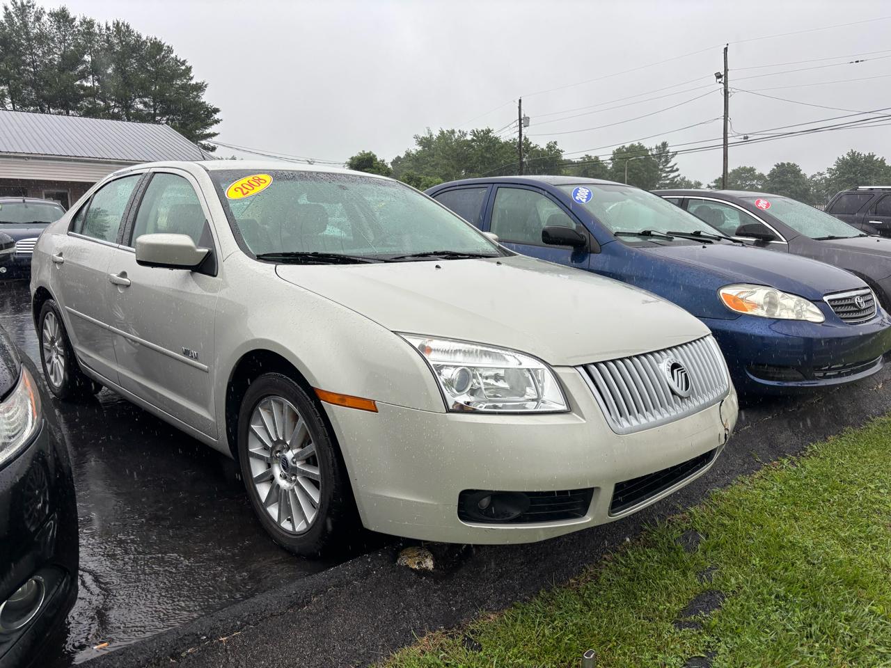 Mercury Milan 4dr Sdn I4 Premier FWD 2008