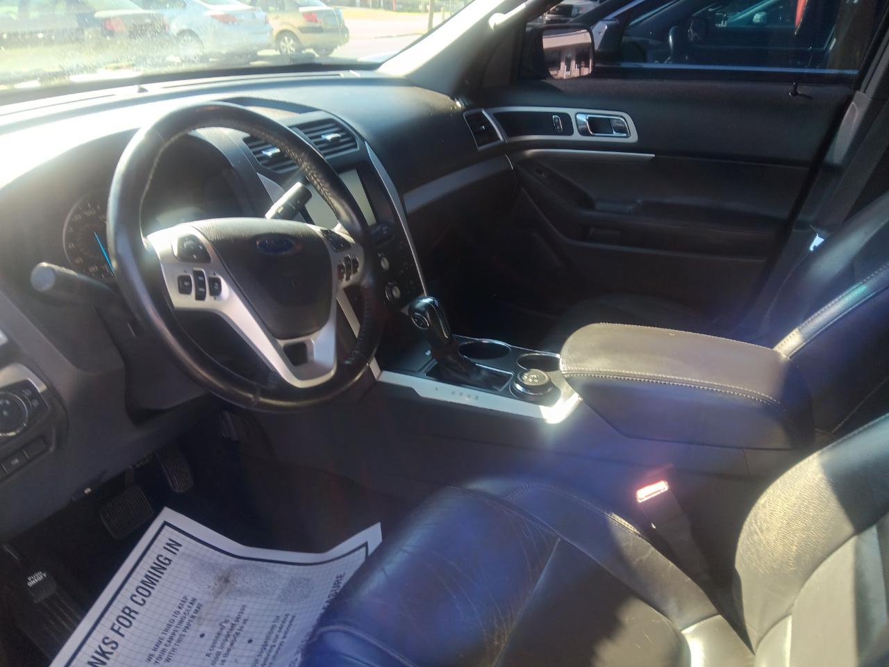 Ford Explorer 4WD 4dr XLT 2011