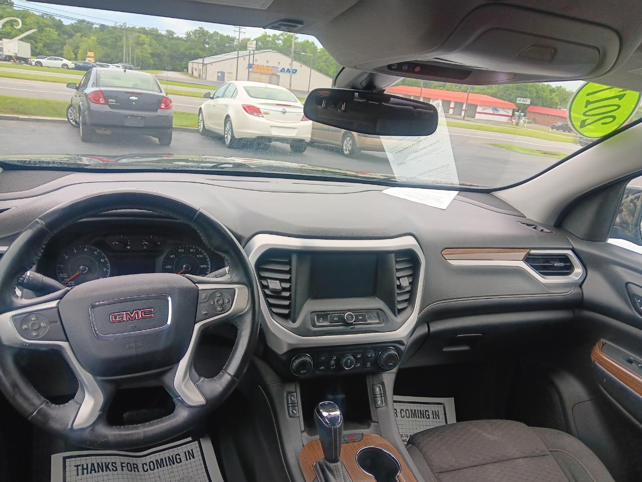 GMC Acadia FWD 4dr SLE w/SLE-2 2017