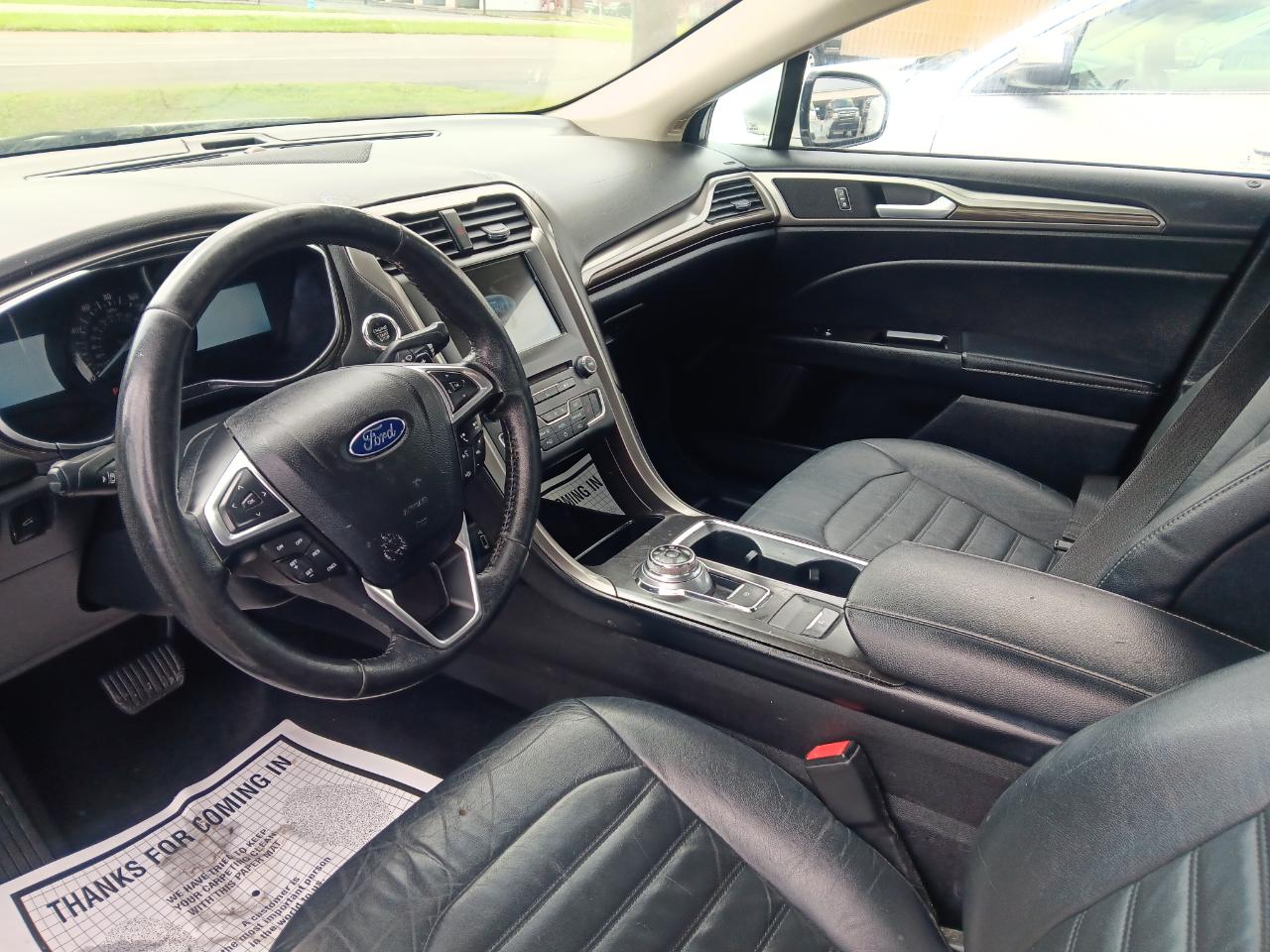 Ford Fusion SE FWD 2017
