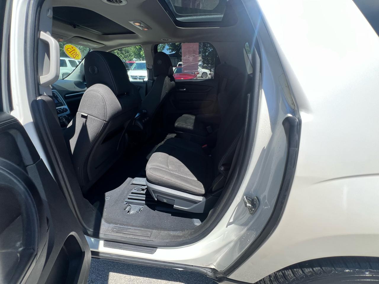 GMC Acadia AWD 4dr SLE w/SLE-2 2015