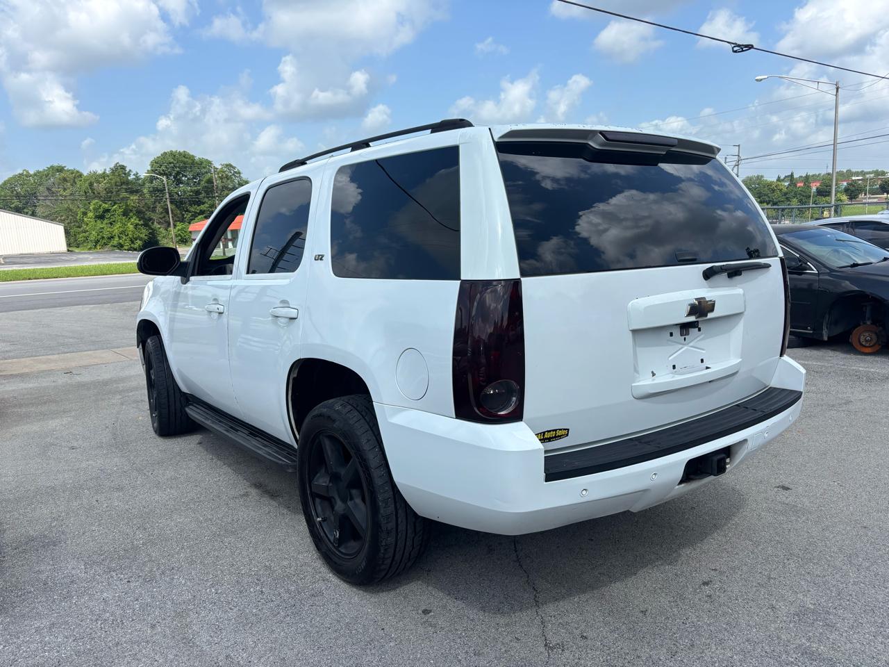 Chevrolet Tahoe 4WD 4dr 1500 LTZ 2007