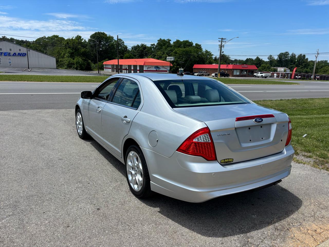 Ford Fusion 4dr Sdn SE FWD 2011