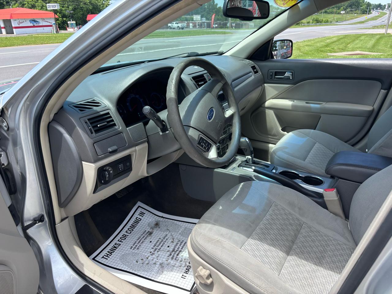 Ford Fusion 4dr Sdn SE FWD 2011