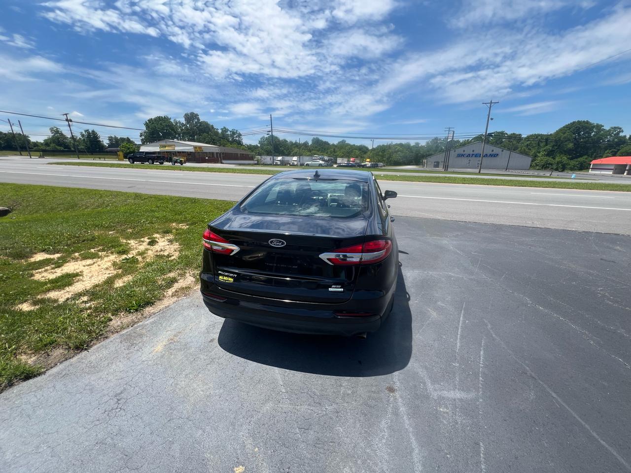 Ford Fusion SE FWD 2019