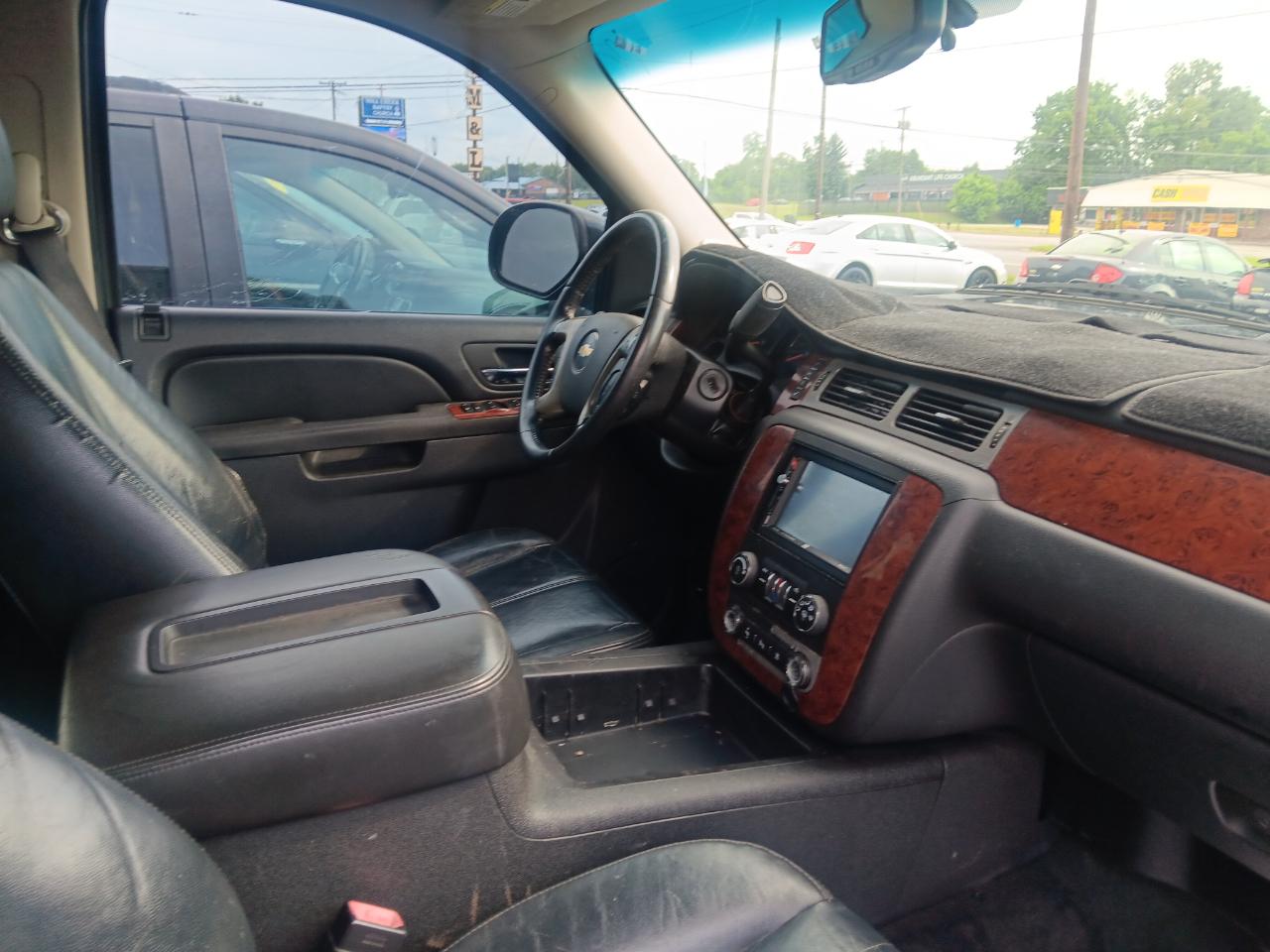 Chevrolet Tahoe 2WD 4dr 1500 LS 2011