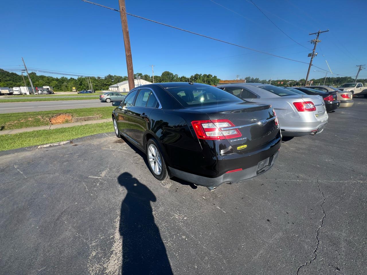 Ford Taurus 4dr Sdn SEL FWD 2014