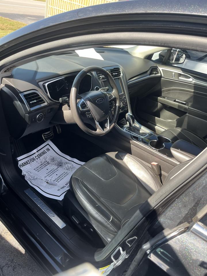 Ford Fusion 4dr Sdn Titanium FWD 2015