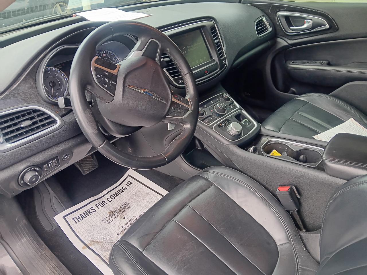 Chrysler 200 4dr Sdn C AWD 2015