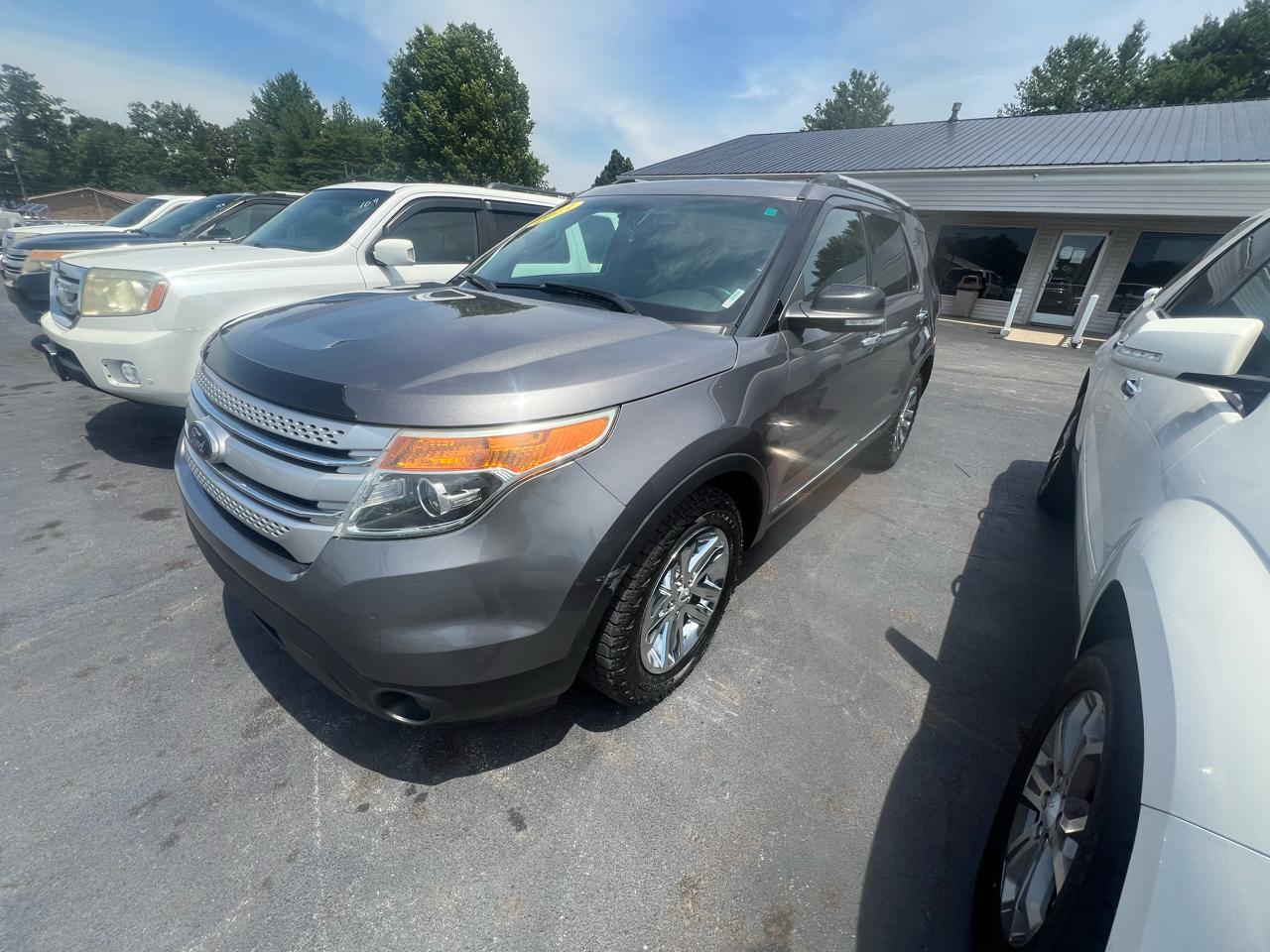 2013 Ford Explorer FWD 4dr XLT