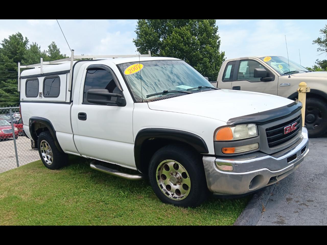 2007 GMC Sierra 1500 Classic 2WD Reg Cab 119.0" Work Truck