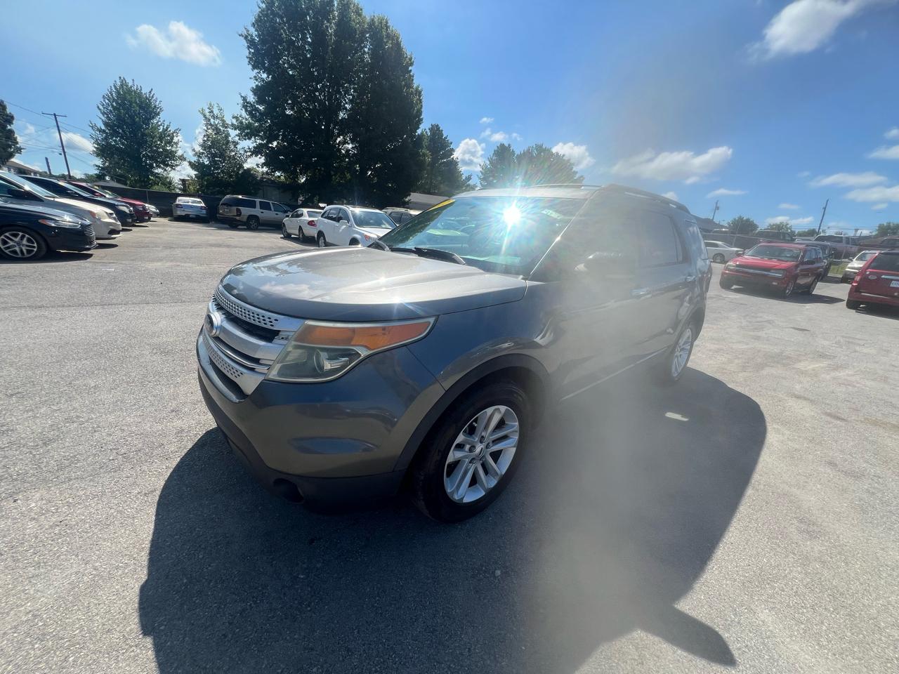 Ford Explorer FWD 4dr XLT 2012